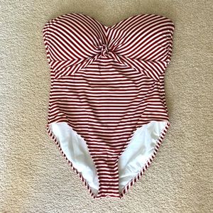 Strapless one piece swimsuit
